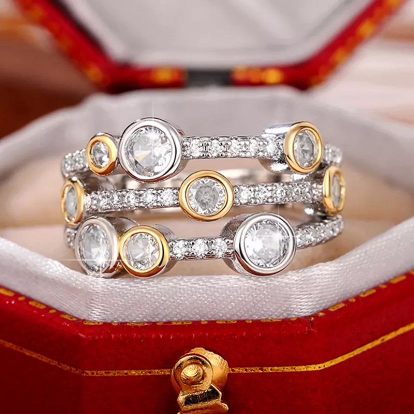 - 14k White Gold Vermiel & White Sapphire Handcrafted Ring